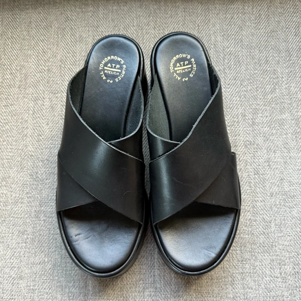 Women's Black Platform Slide Sandals
